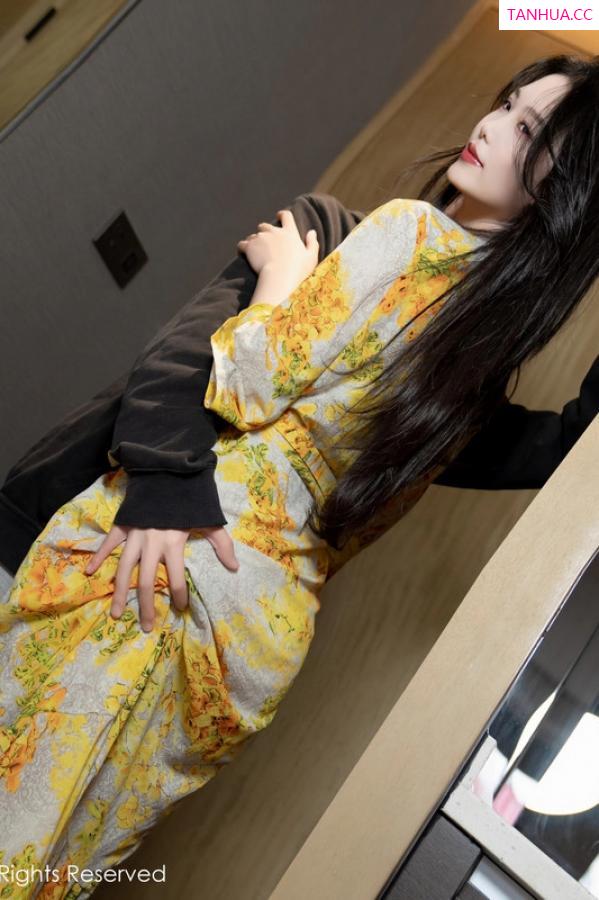 陈若依 抖娘利世 [XiuRen]高清写真图 2024.01.18 No.7981 利世 丝袜美腿第3张图片